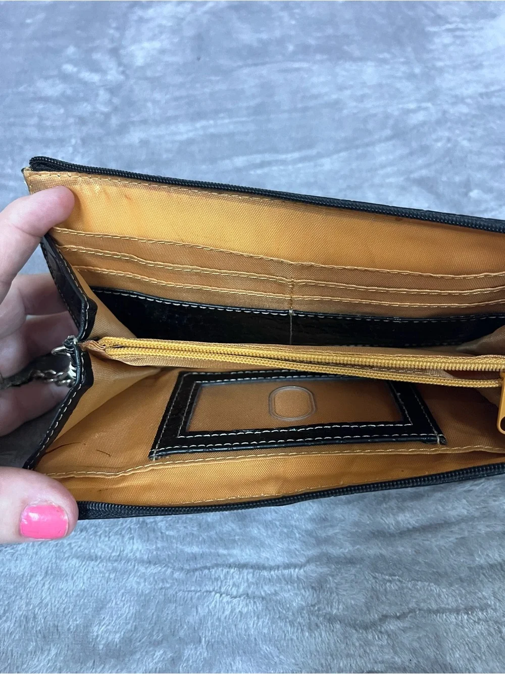 Guess sleek black